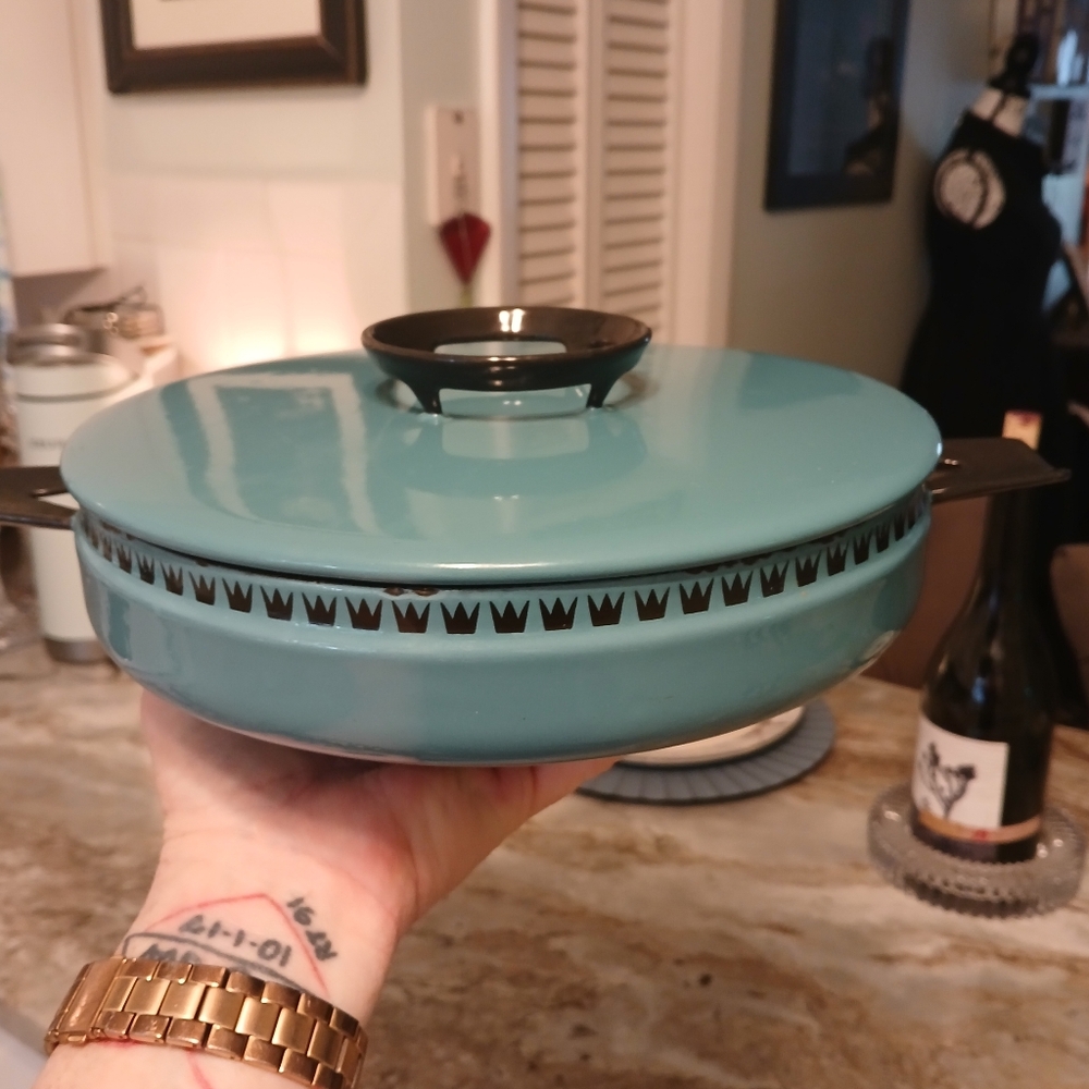 Glad and Marstrand Dan Kok  vintage enamel pot.